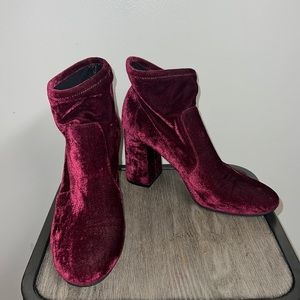Abound Fuschia Magenta Velvet Chunky Heel Stretch Booties sz 11M